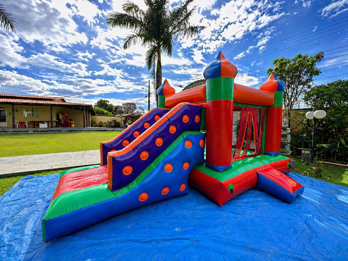 Castelinho Escorregador em Goiânia